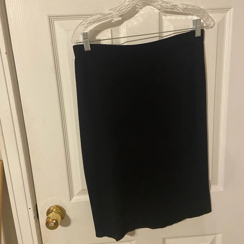 Sag Harbor Classic Black Pencil Skirt
